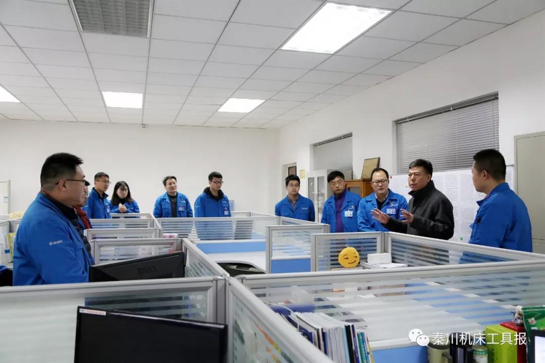 严鉴铂董事长现场办公：让员工有事干 能干事 干成事