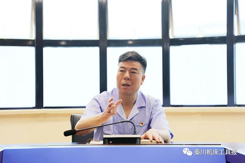 严鉴铂：着眼用户需求 打好产品“组合拳”