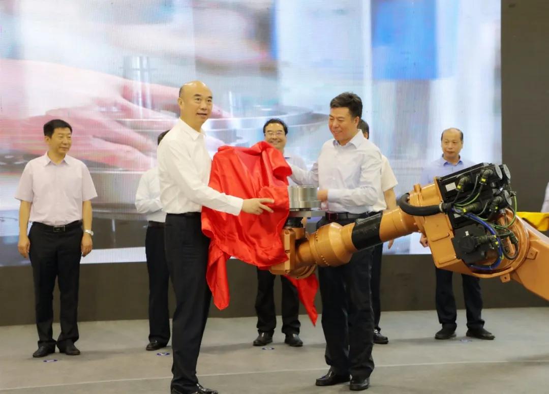 Ebpay集团机器人减速器数字化项目投用 刘国中省长出席揭幕仪式