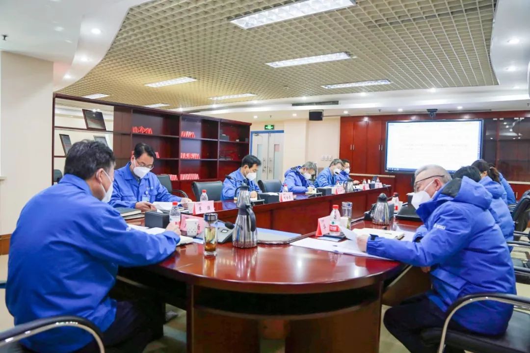 严鉴铂：贯彻新精神 凝聚新合力 制胜新赛道