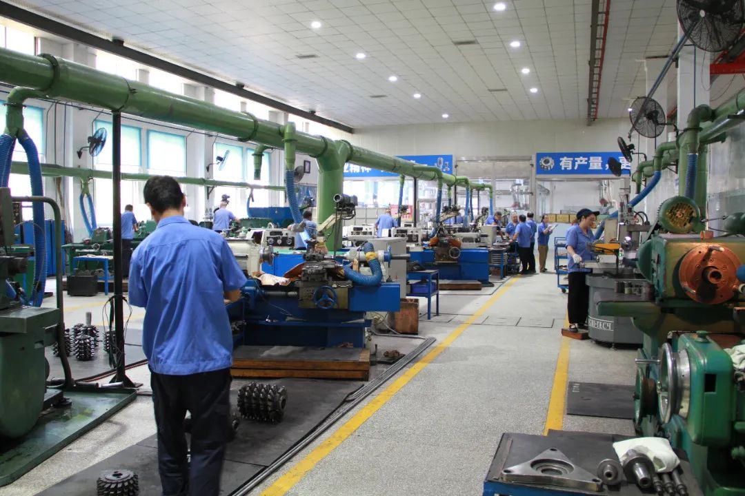 【汉江工具】战高温抢生产 统筹攻坚保交付